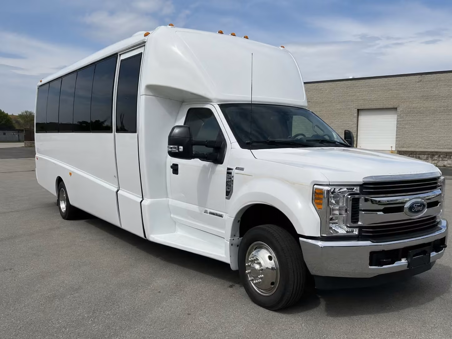 20 passenger minibus