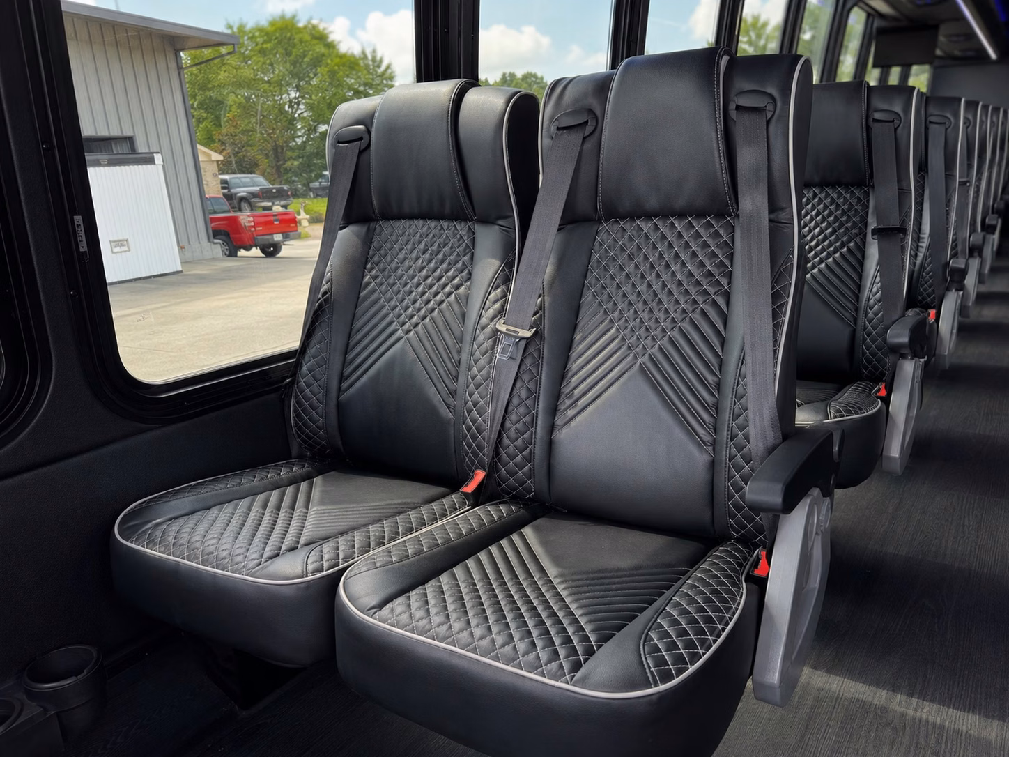 charter buses for large prom groups across the inland empire